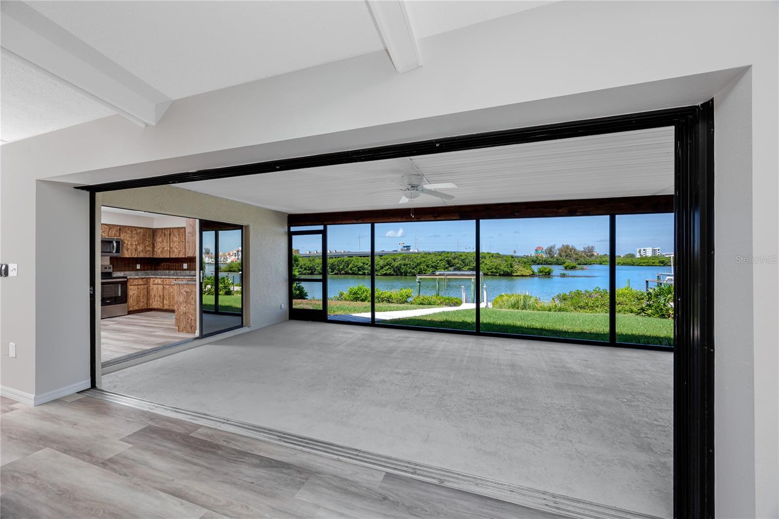 8046 BAYHAVEN DRIVE