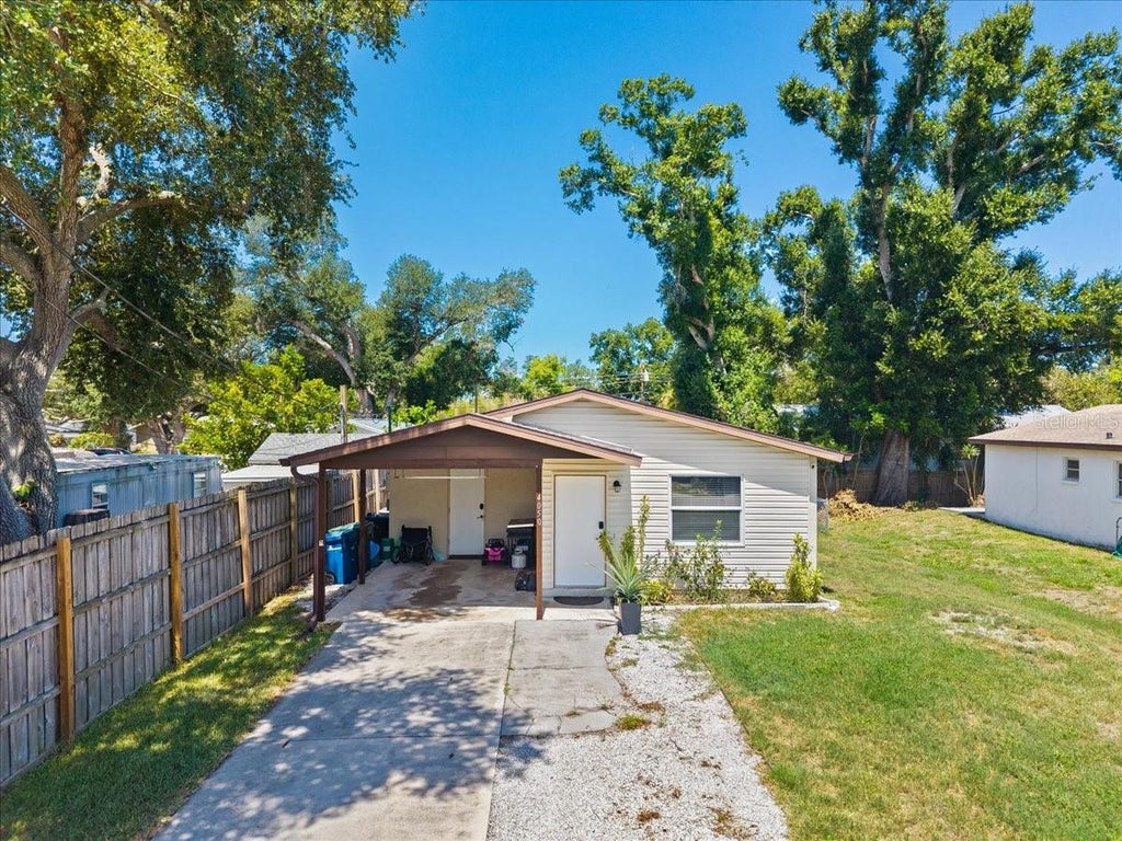 Photo of Sarasota, FL 34231 (MLS # A4699108)