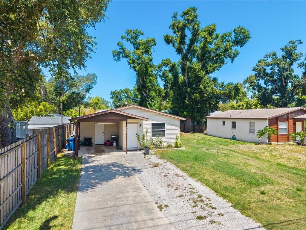 Photo of Sarasota, FL 34231 (MLS # A4699108)