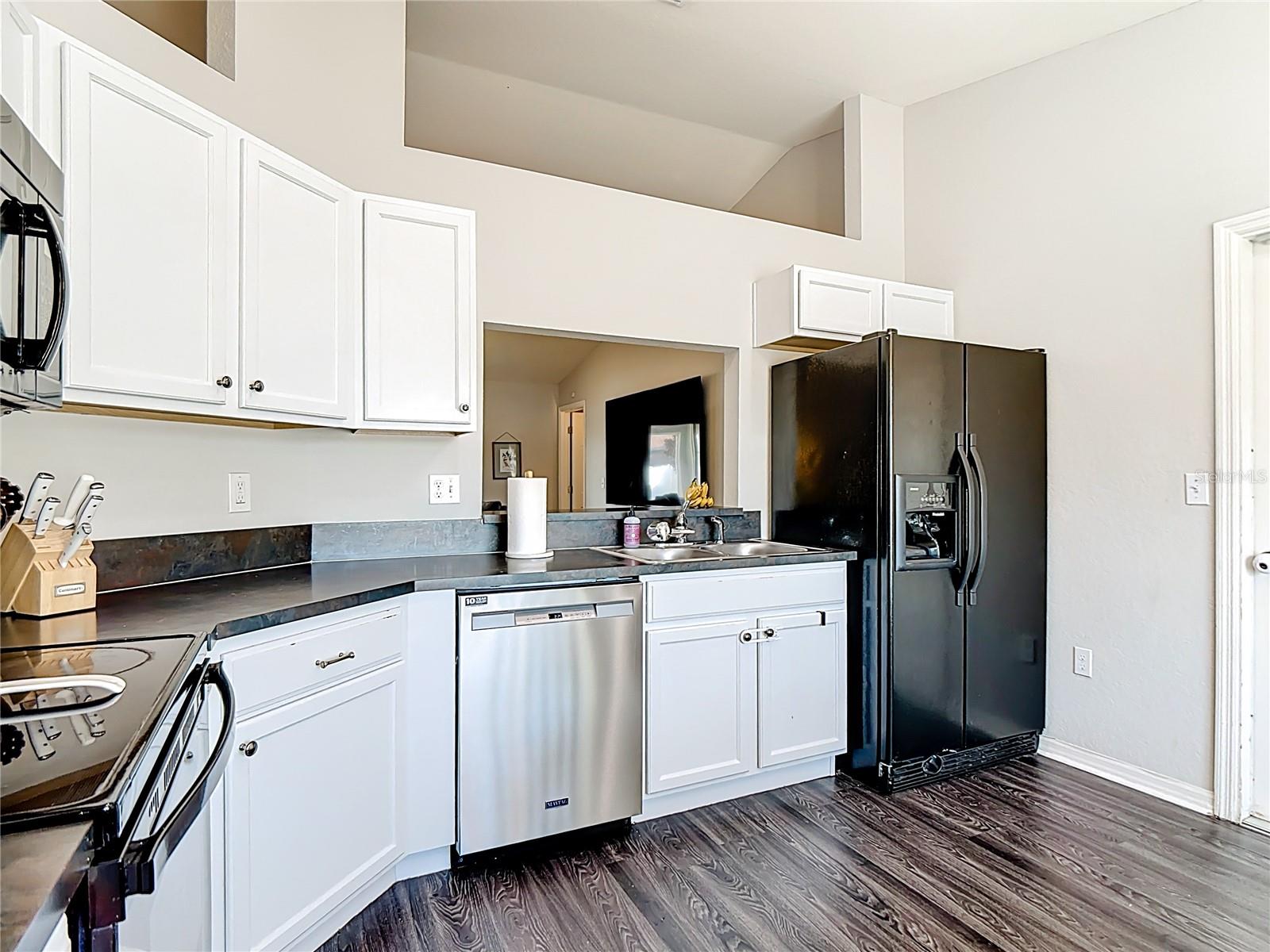 WIND MEADOWS - Residential