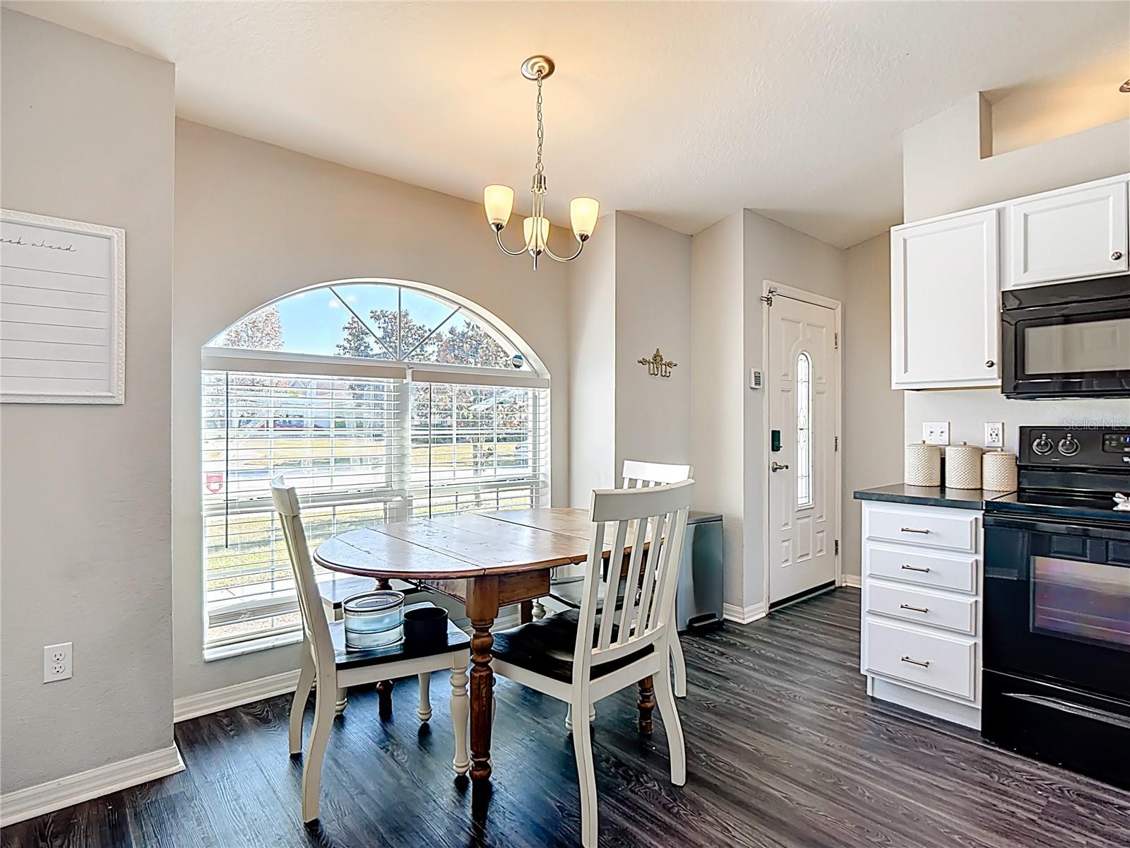 WIND MEADOWS - Residential