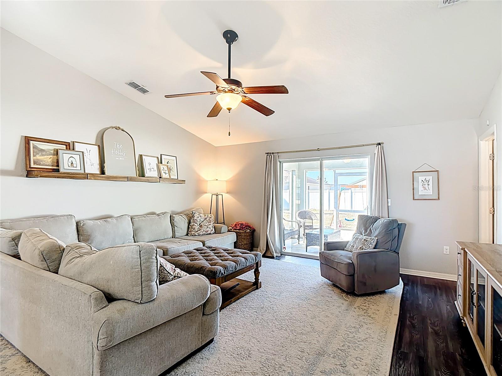 WIND MEADOWS - Residential