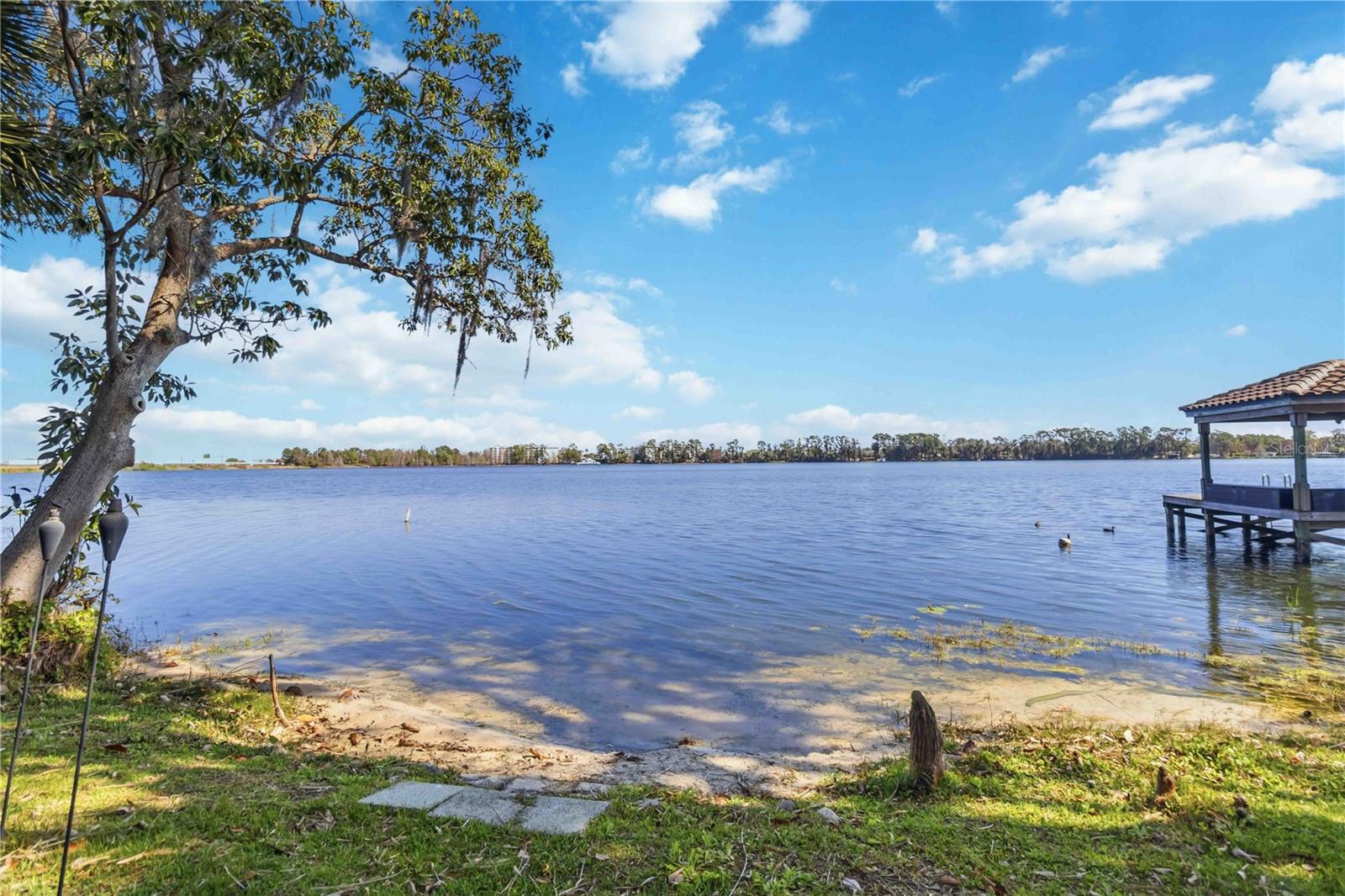 LAKE WILLIS CAMPS - Residential