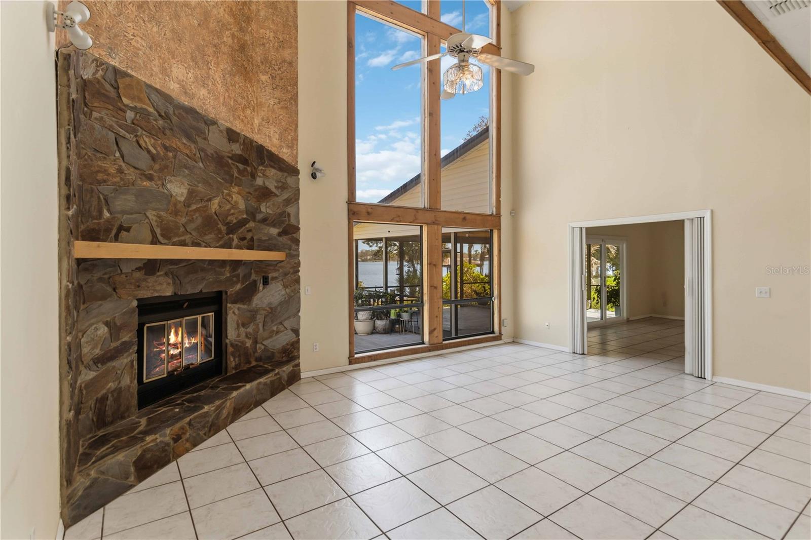 LAKE WILLIS CAMPS - Residential