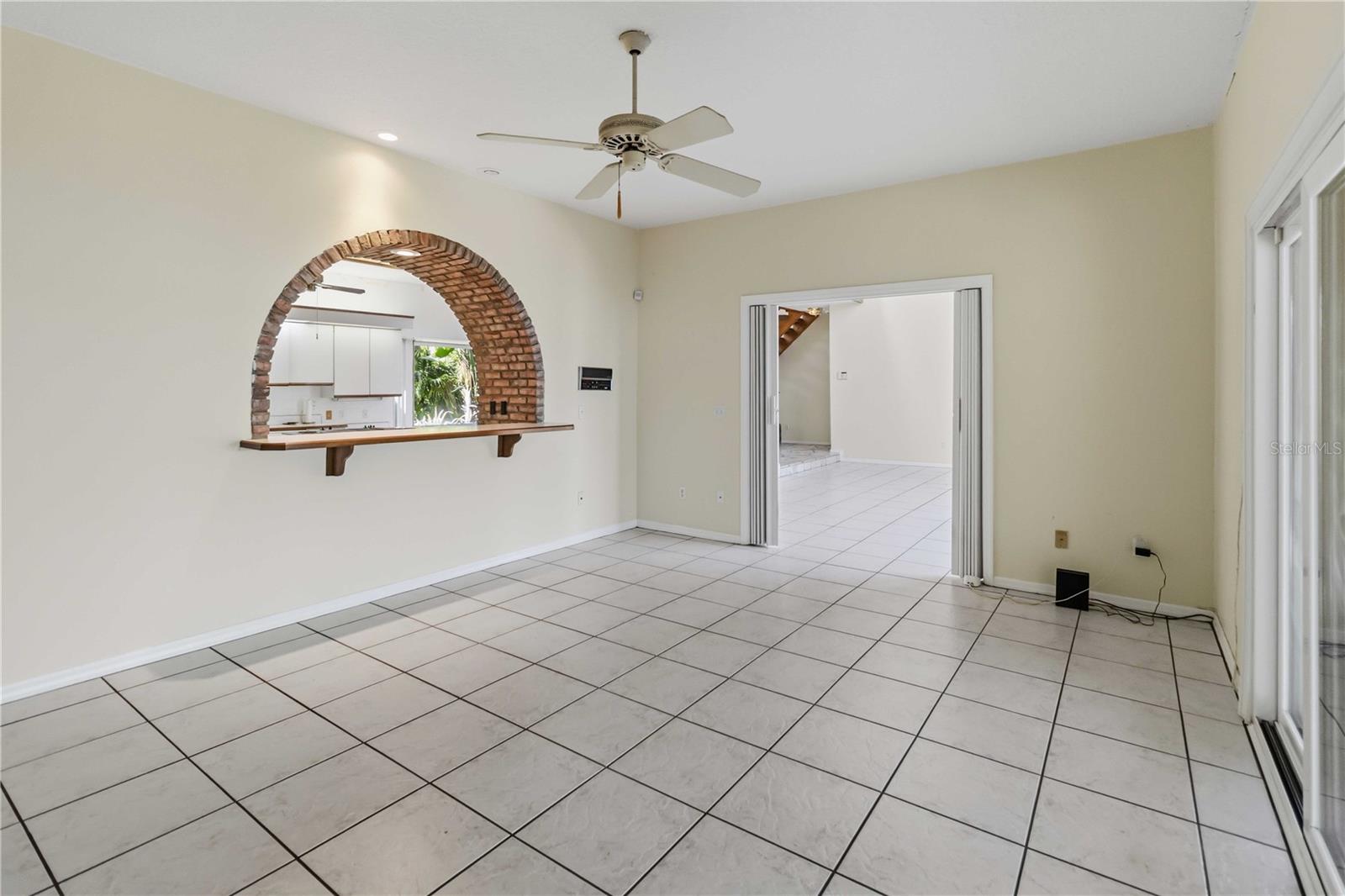 LAKE WILLIS CAMPS - Residential