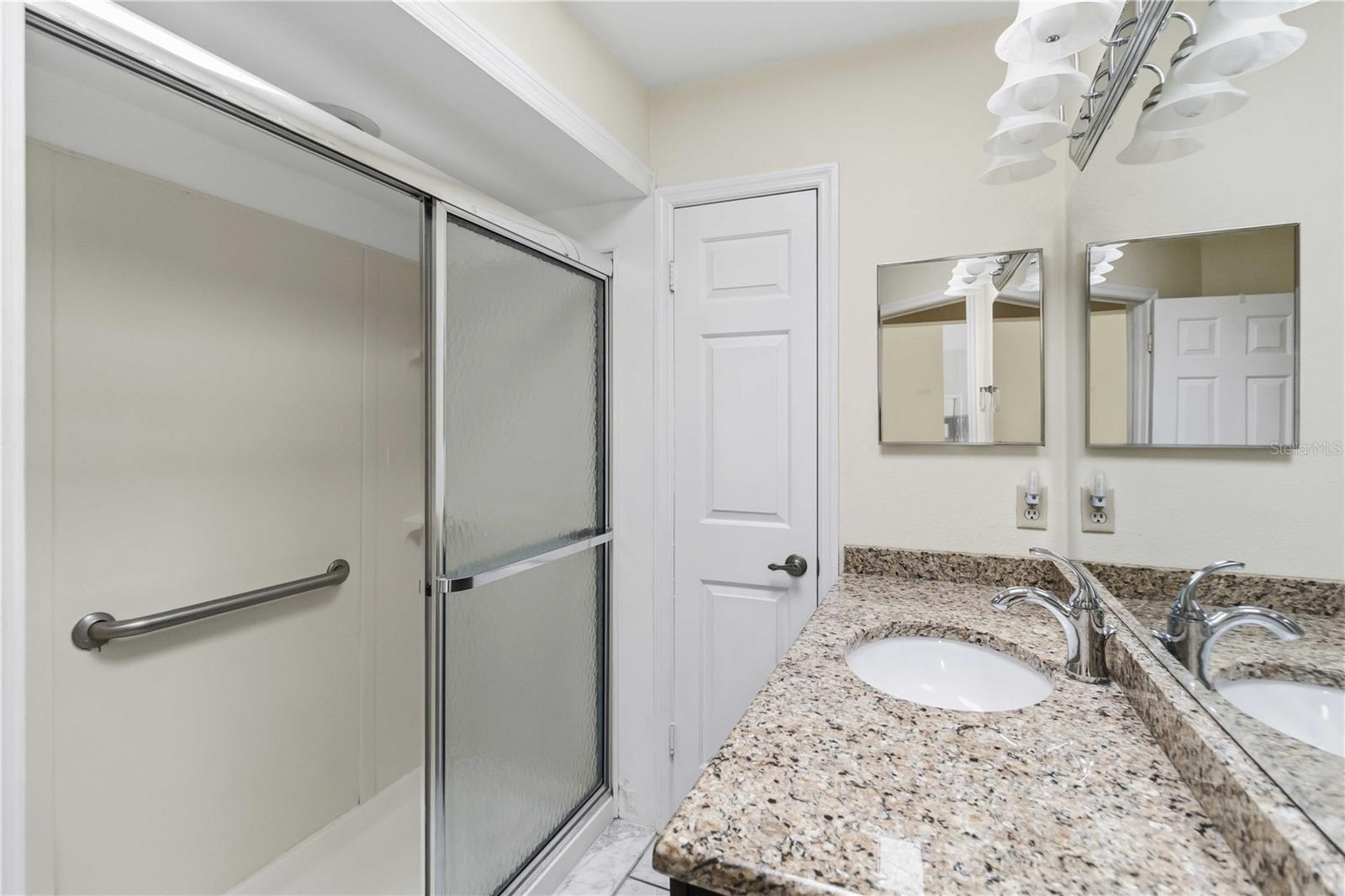 LAKE WILLIS CAMPS - Residential