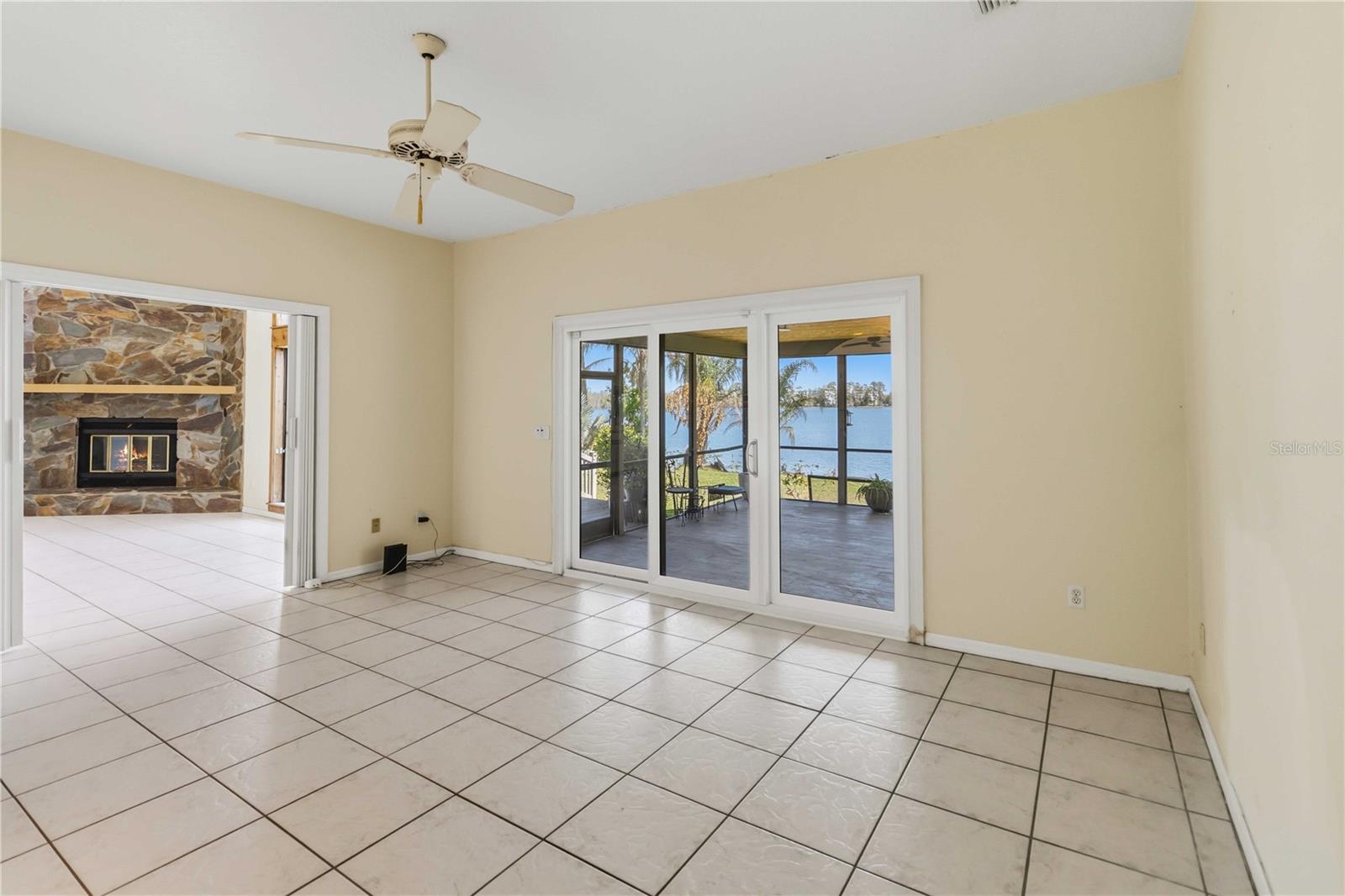 LAKE WILLIS CAMPS - Residential