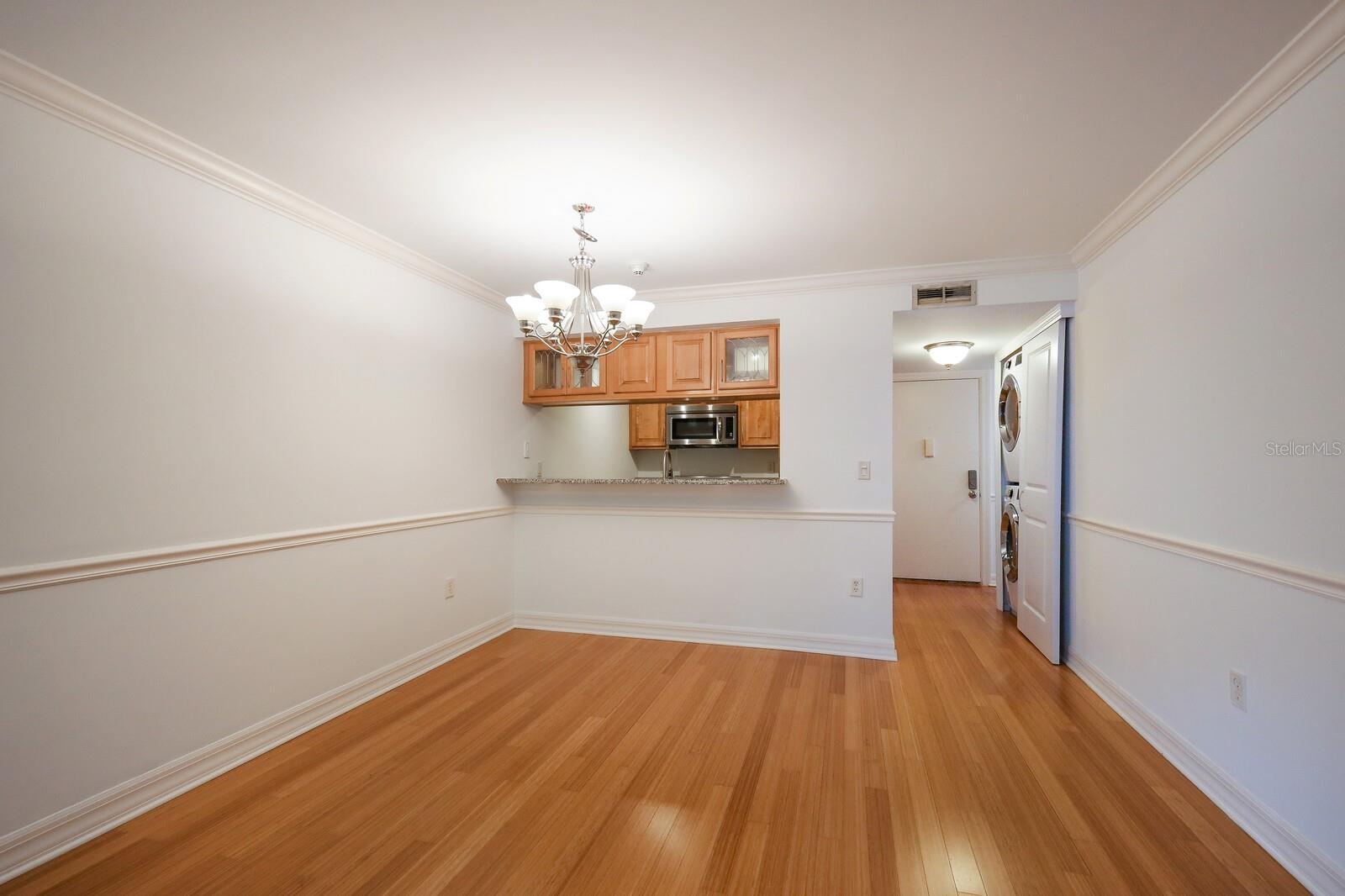 BURNS COURT ENCLAVE - Residential