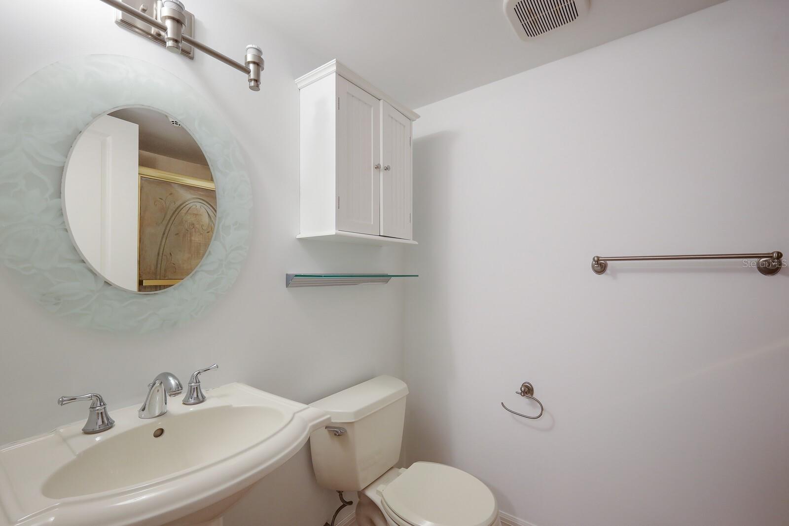 BURNS COURT ENCLAVE - Residential