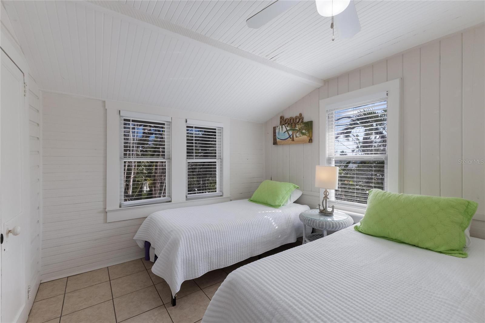 PELICAN PERCH - Residential