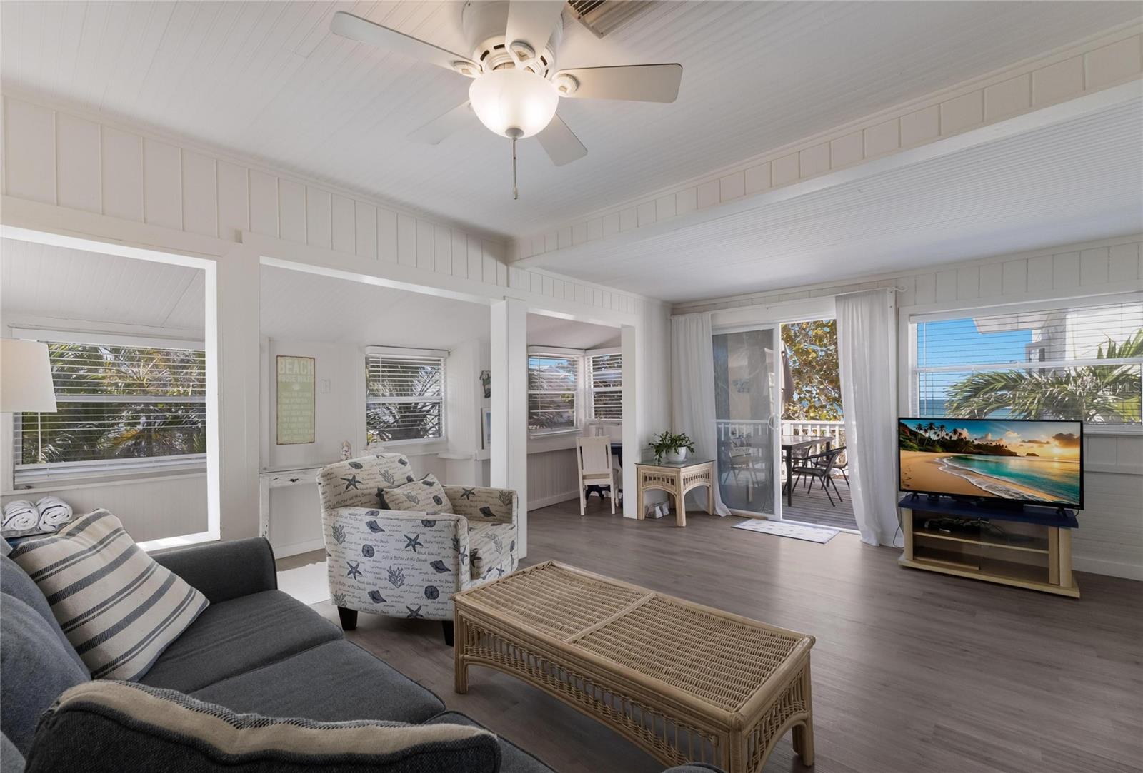 PELICAN PERCH - Residential