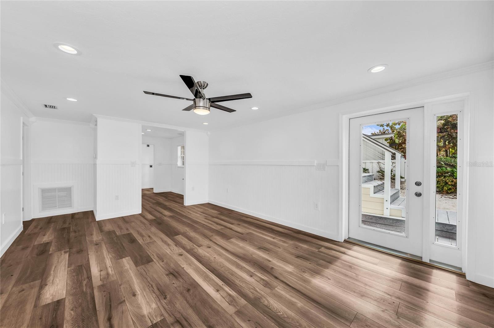 PELICAN PERCH - Residential