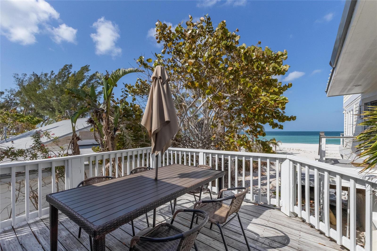 PELICAN PERCH - Residential