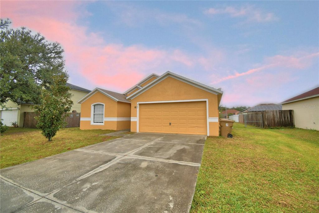 Photo of 662 Basingstoke Court, Kissimmee, FL 34758 (MLS # O6365810)