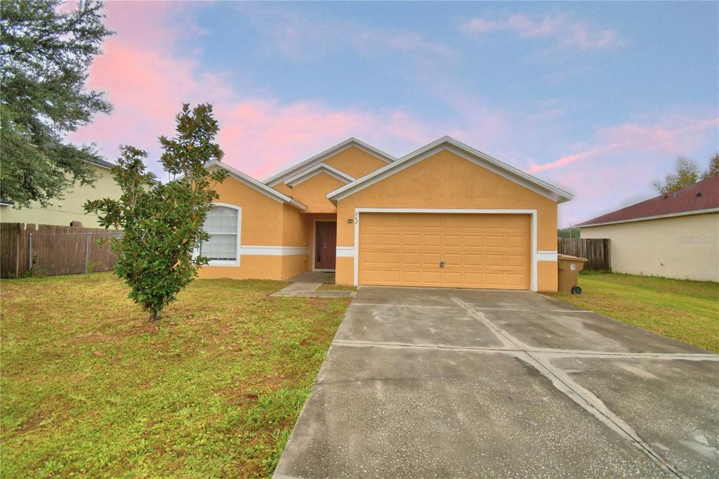 Photo of 662 Basingstoke Court, Kissimmee, FL 34758 (MLS # O6365810)