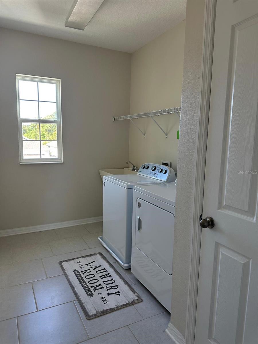 HIGHLAND MDWS PH III - Residential Lease