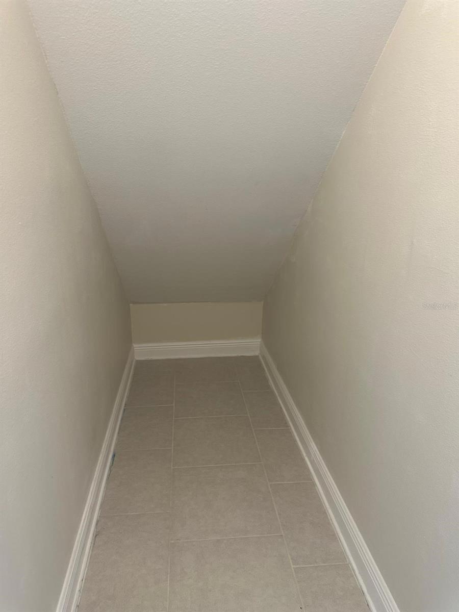 HIGHLAND MDWS PH III - Residential Lease