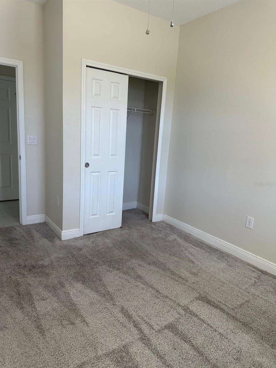 HIGHLAND MDWS PH III - Residential Lease