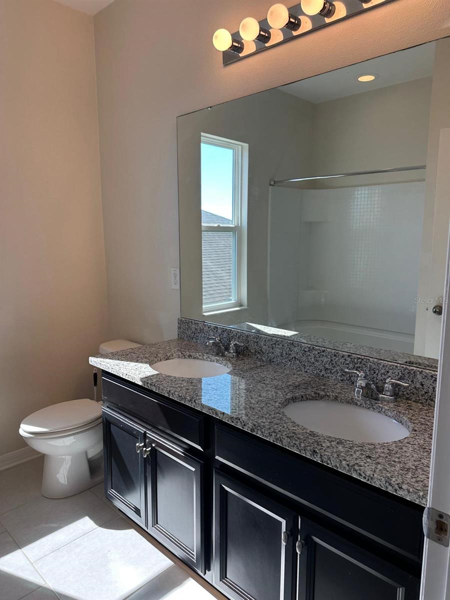 HIGHLAND MDWS PH III - Residential Lease