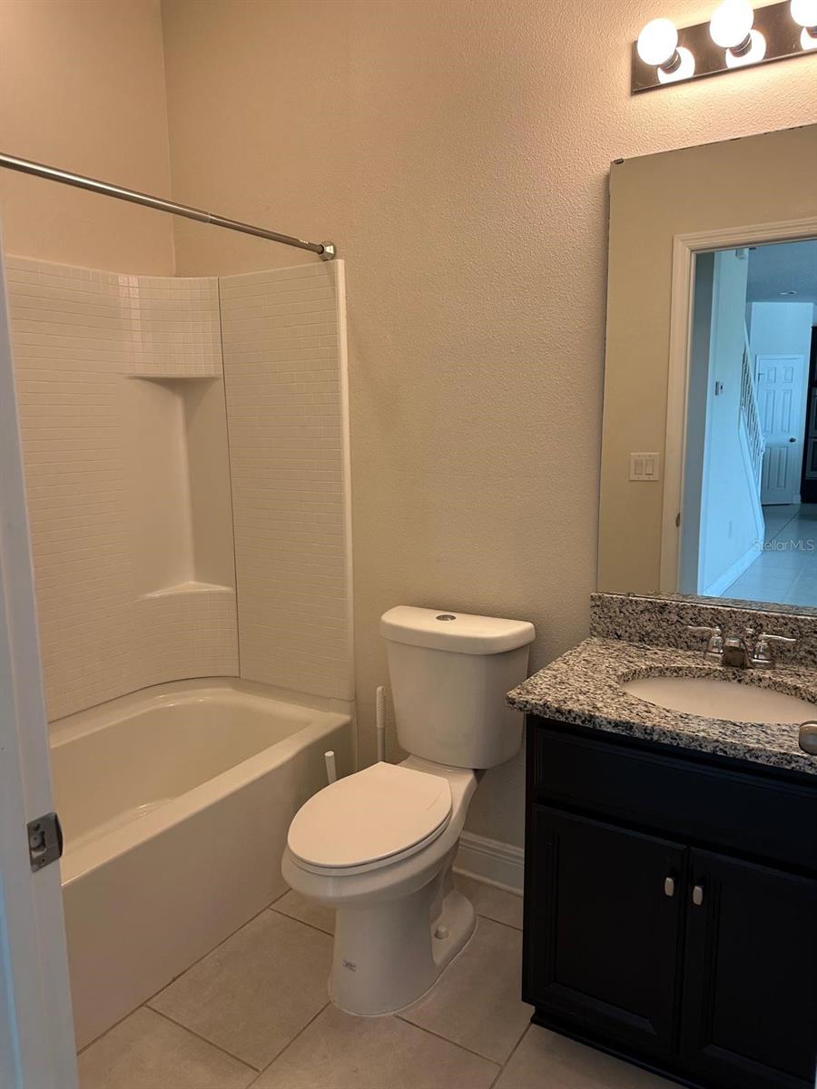 HIGHLAND MDWS PH III - Residential Lease