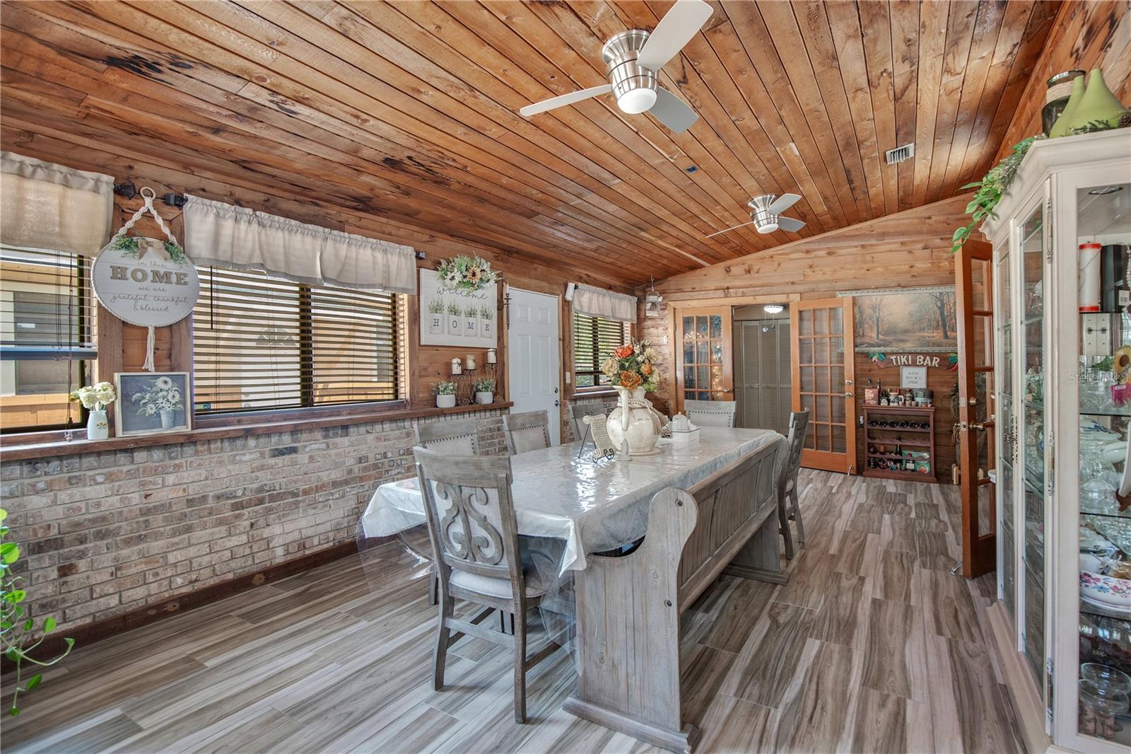 ROBERTS LT 12 BLK 23 ORANGE CITY - Residential