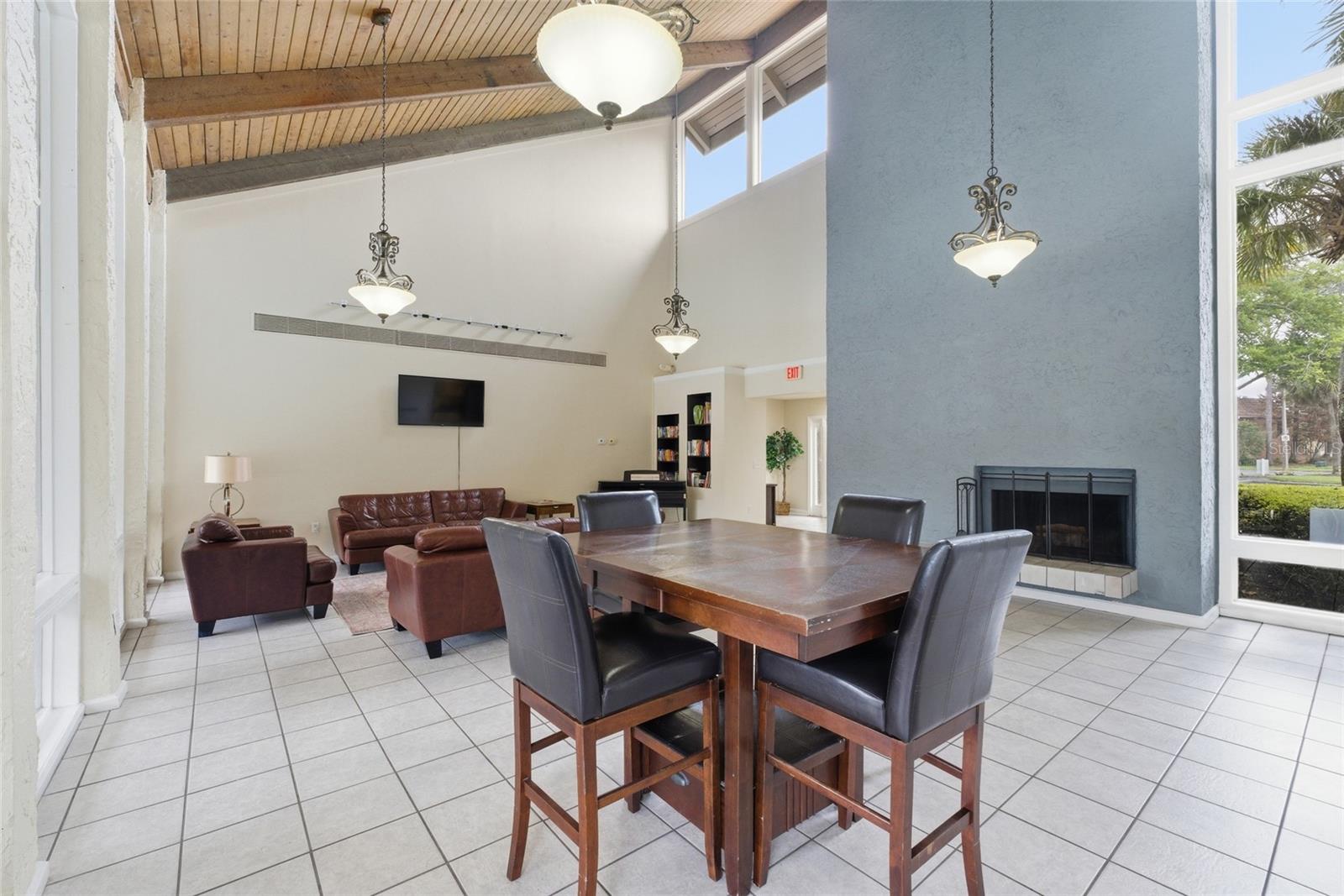 WINDHOVER CONDO - Residential