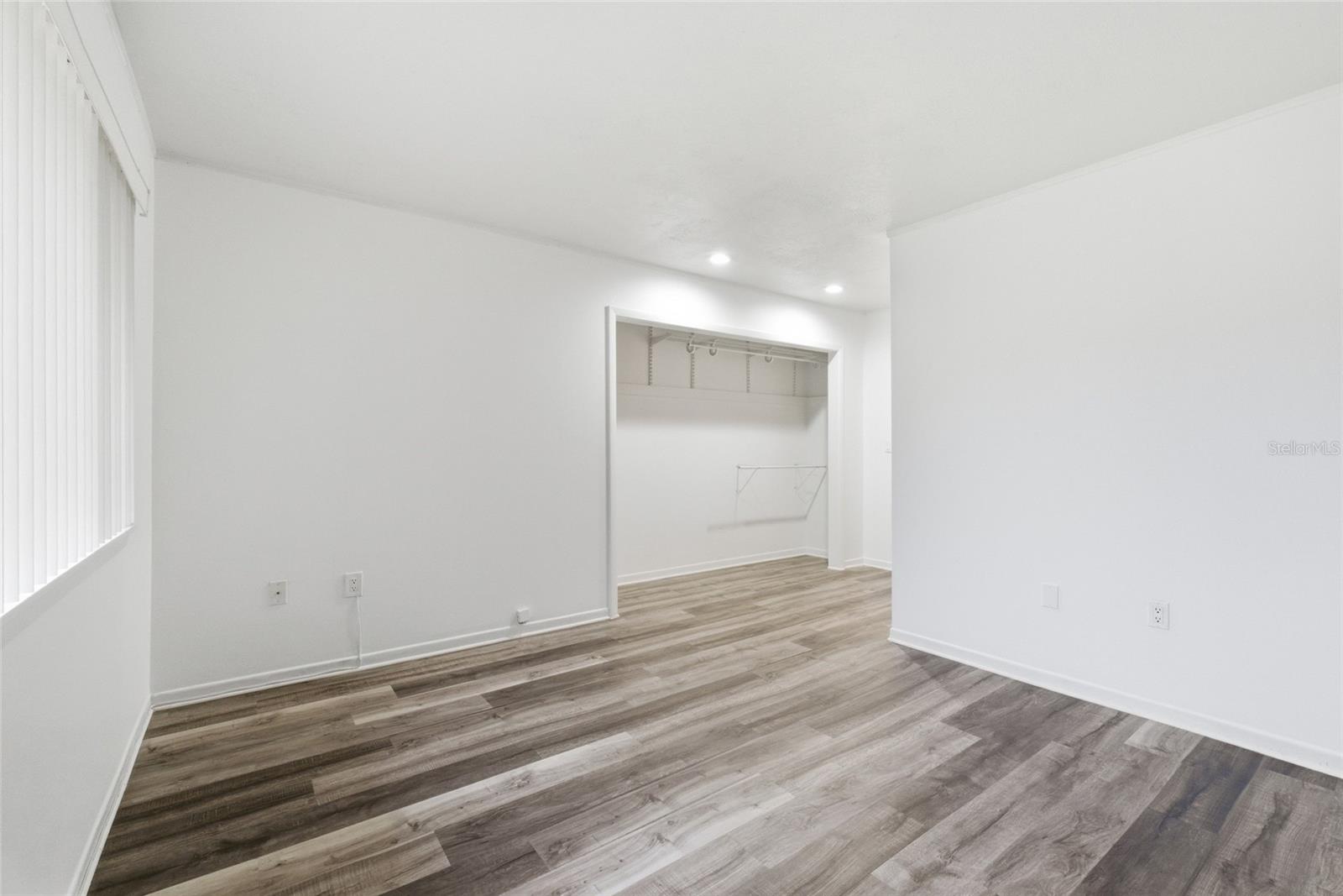 WINDHOVER CONDO - Residential