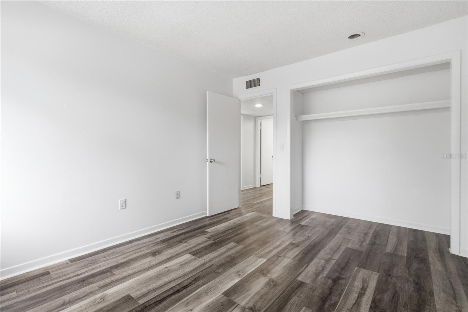 WINDHOVER CONDO - Residential