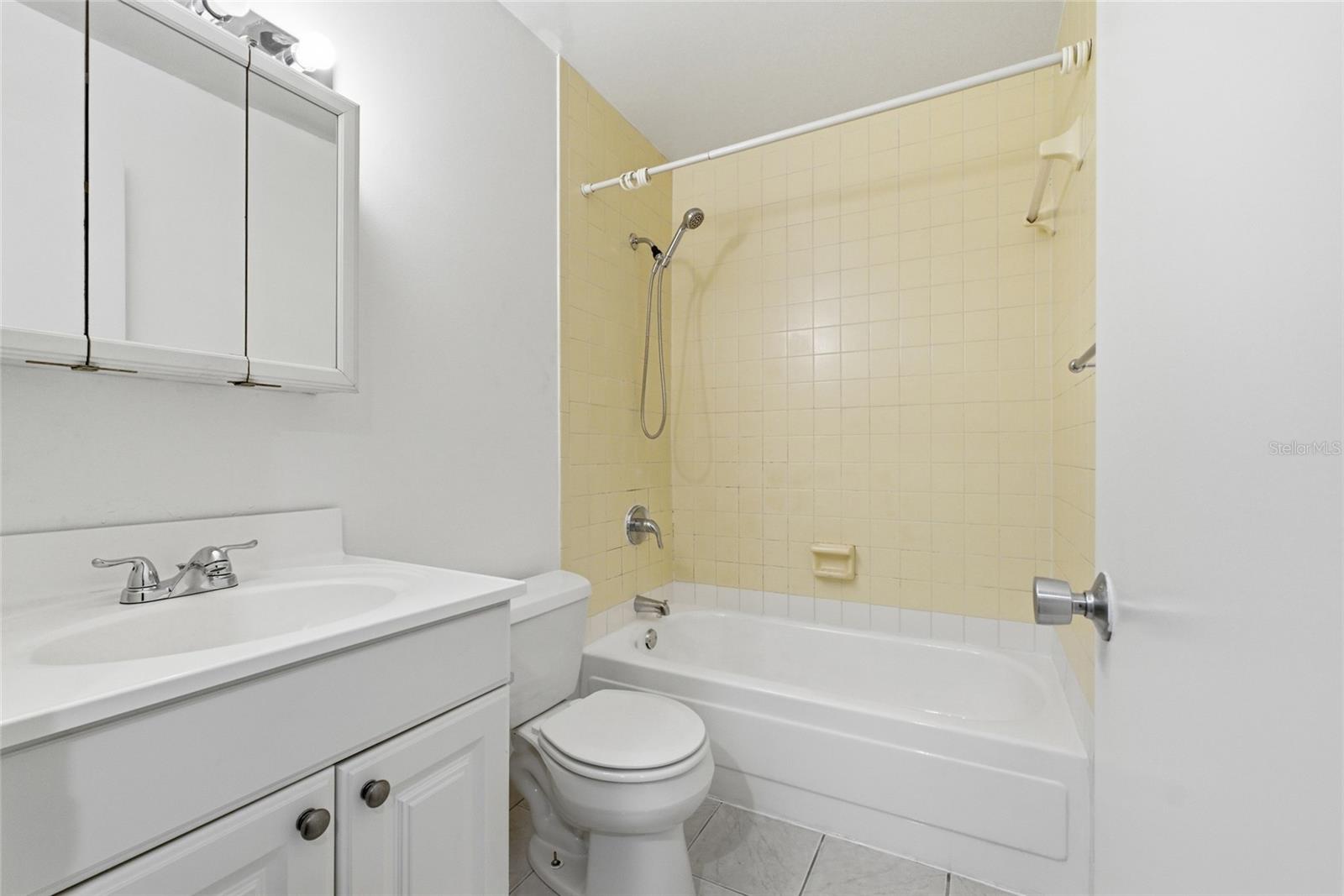 WINDHOVER CONDO - Residential