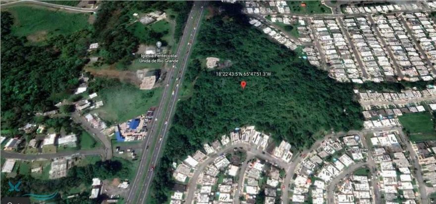 Commercial Land of 6.43 acres on Road 3. Located in a stable commercial area close to the tourist area of Río Grande. Its rating is C-1 and is conducive to the development of commerce or housing.