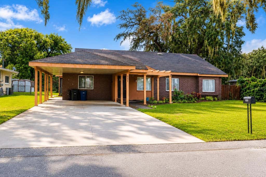 Photo of 655 Pinecrest Drive, Bartow, FL 33830 (MLS # TB8535028)