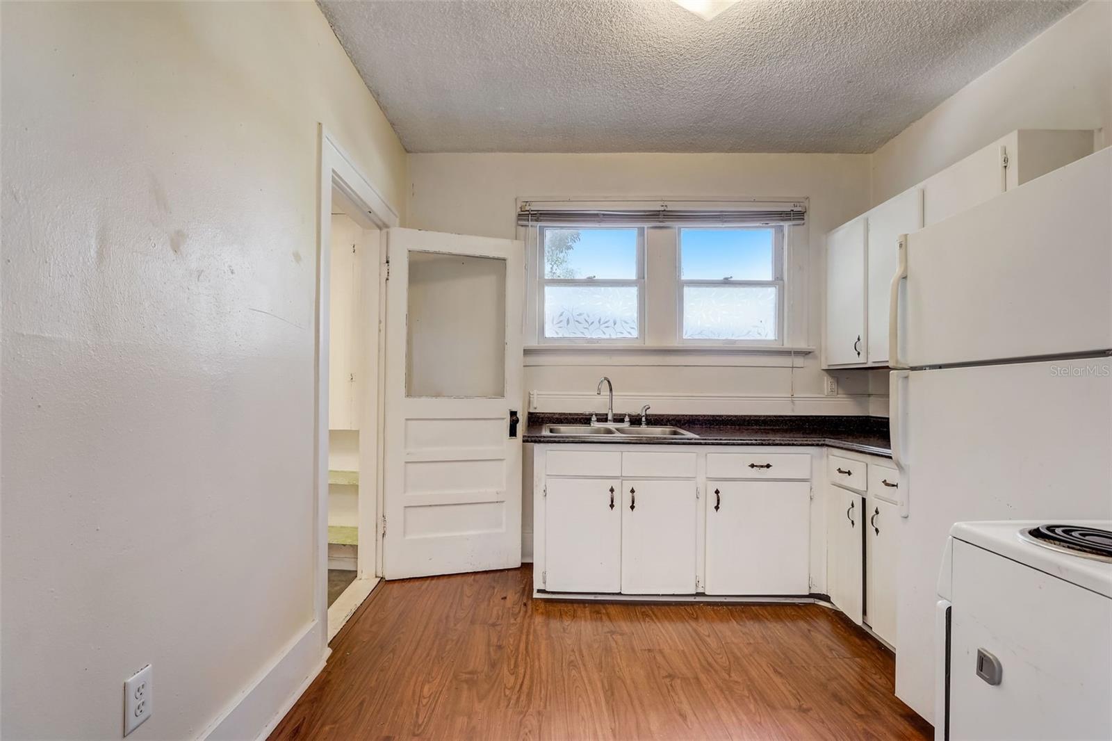 HIBISCUS COURT - Residential Income