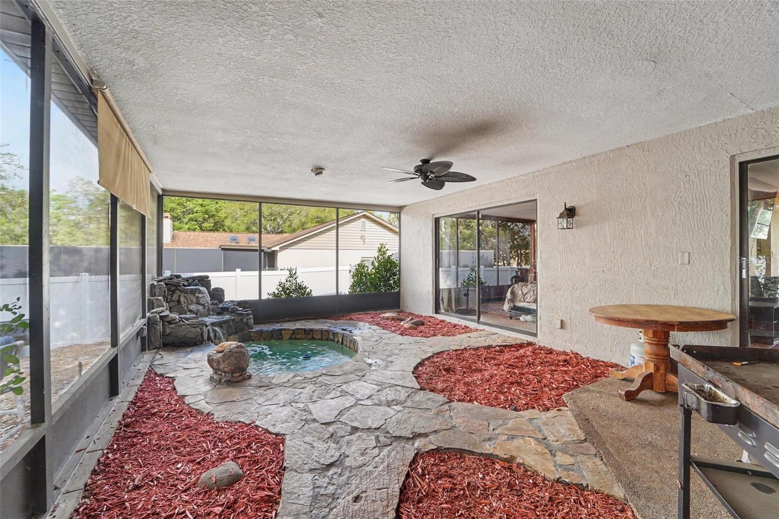 FOREST OAKS UNIT - Residential