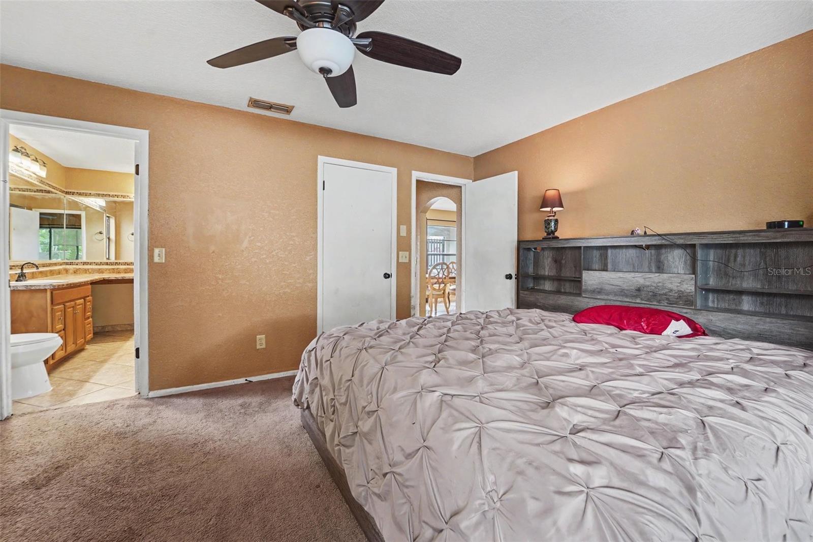 FOREST OAKS UNIT - Residential