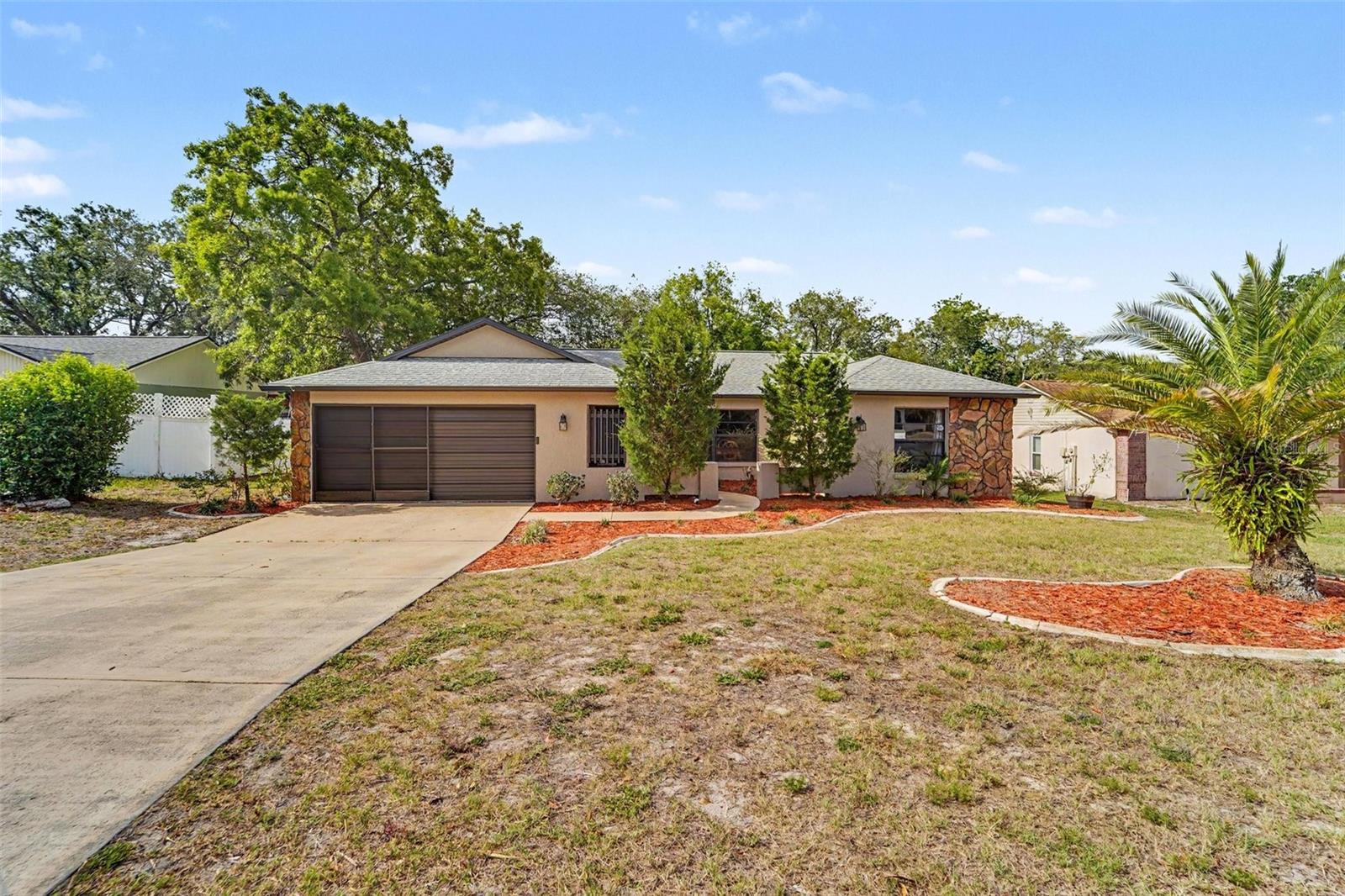FOREST OAKS UNIT - Residential