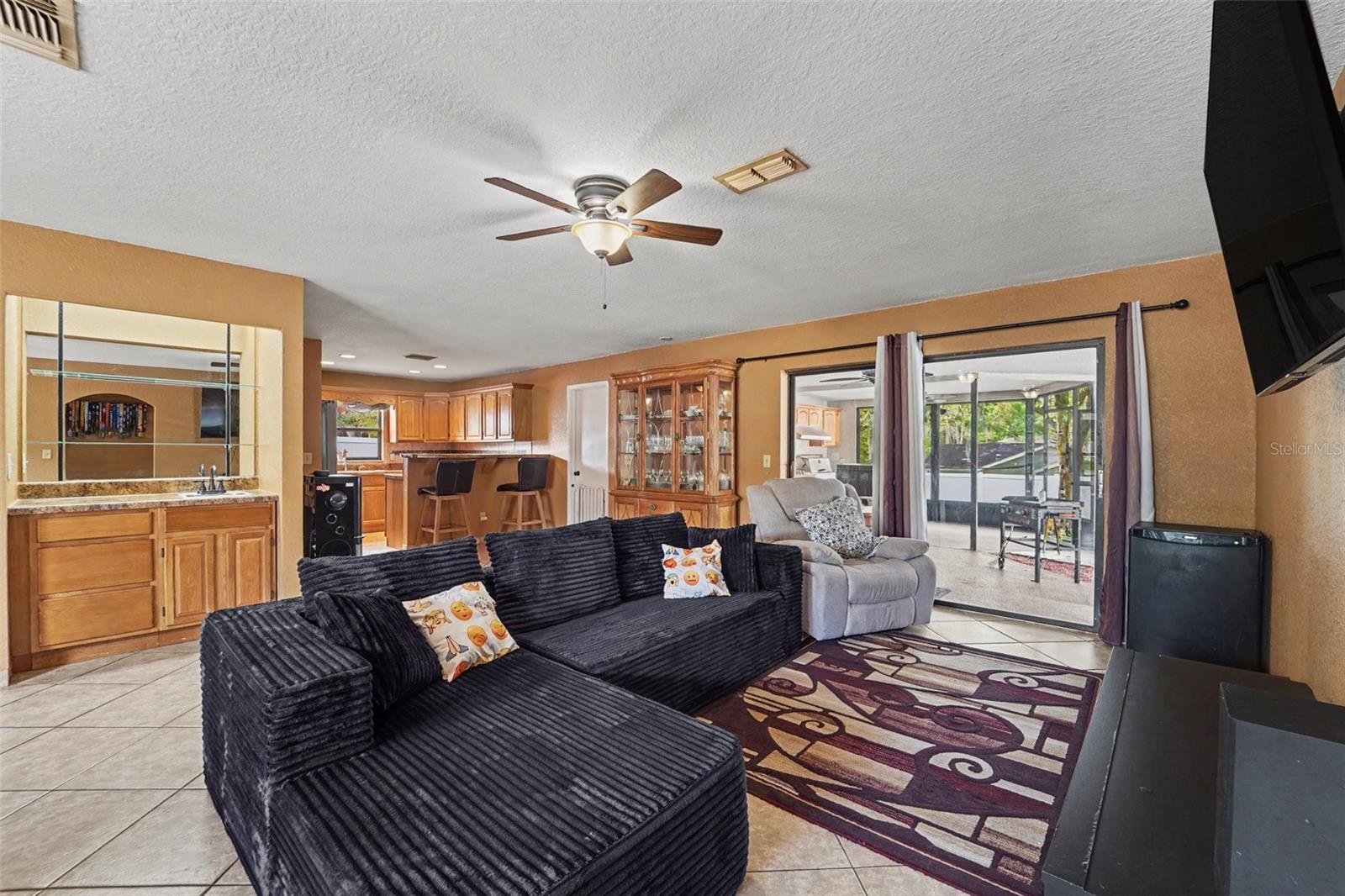 FOREST OAKS UNIT - Residential