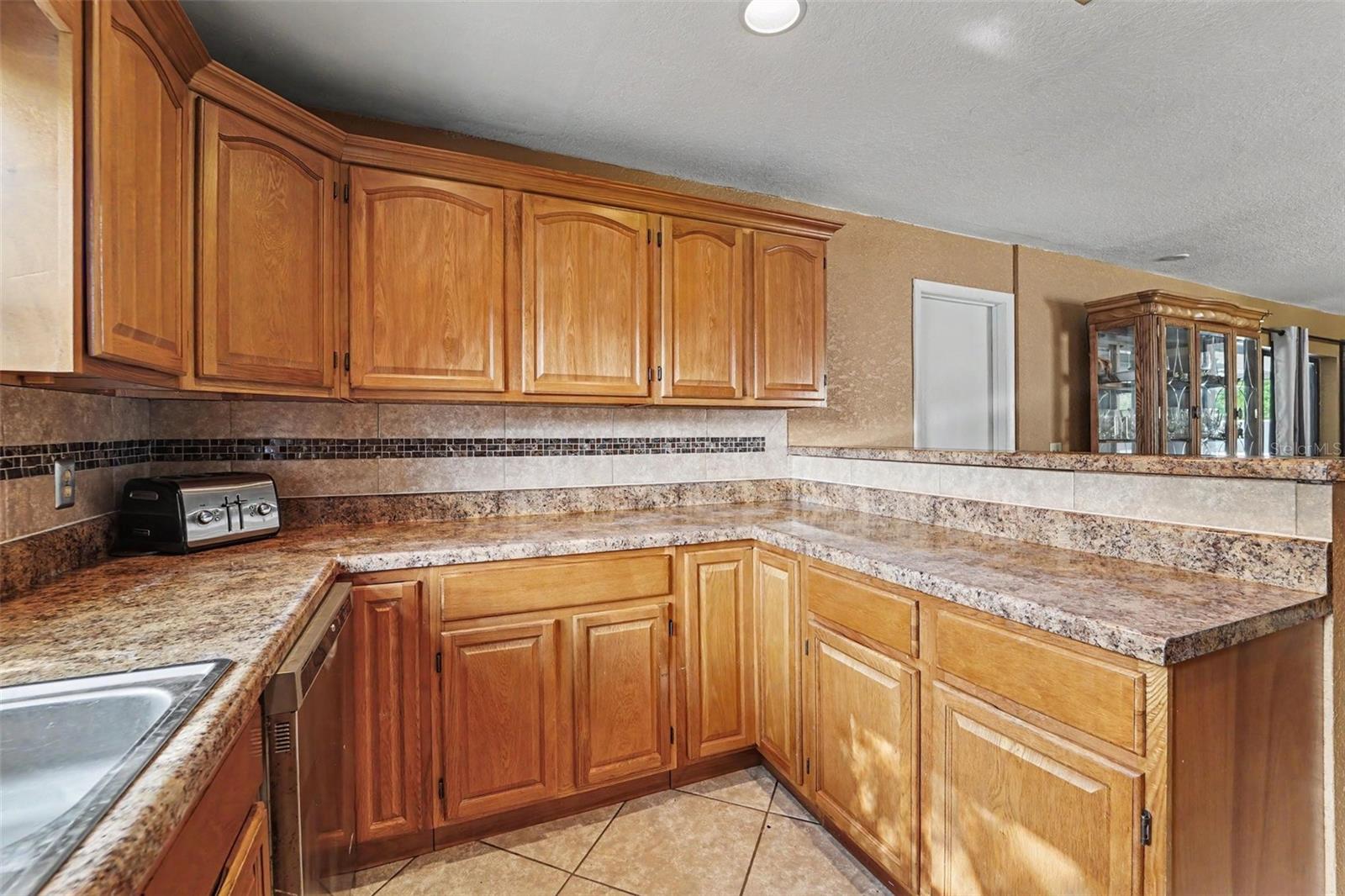 FOREST OAKS UNIT - Residential