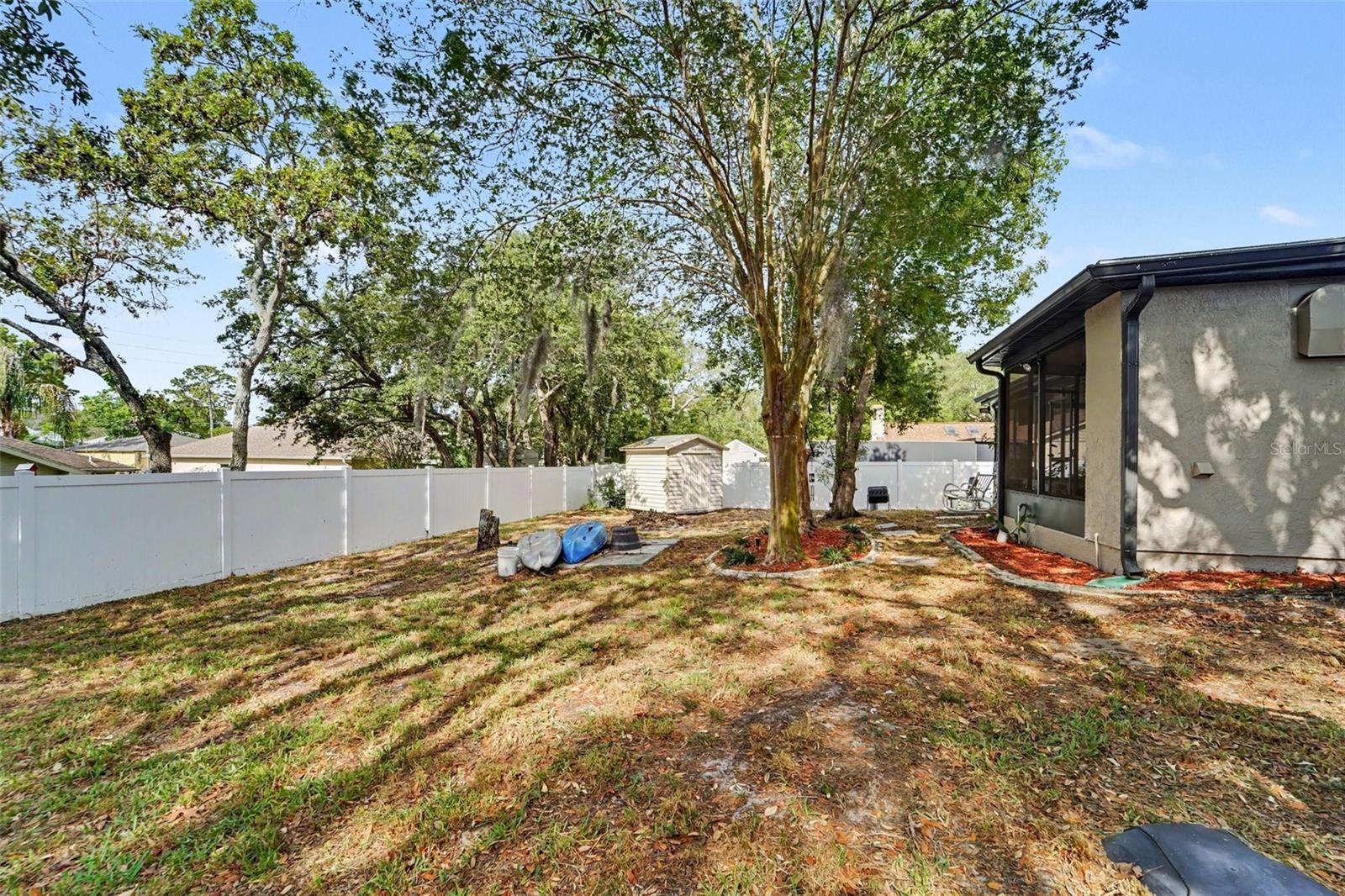 FOREST OAKS UNIT - Residential