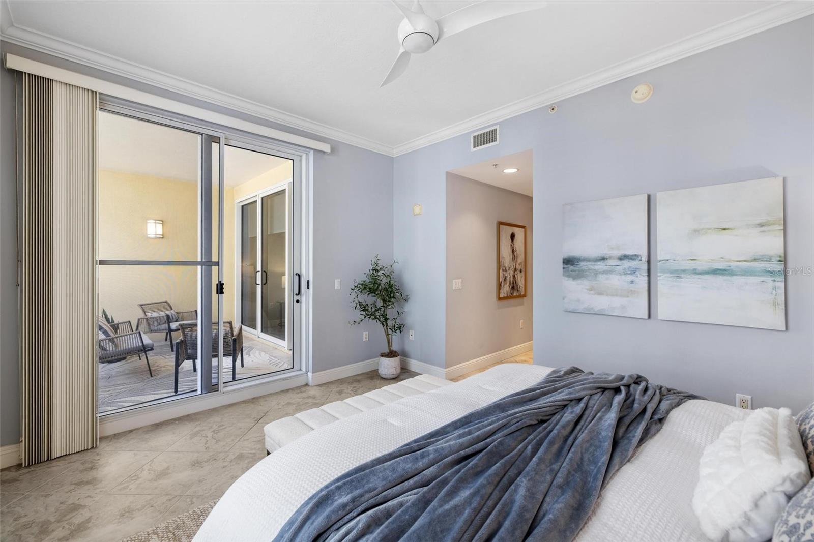 ONE HUNDRED CENTRAL - Residential