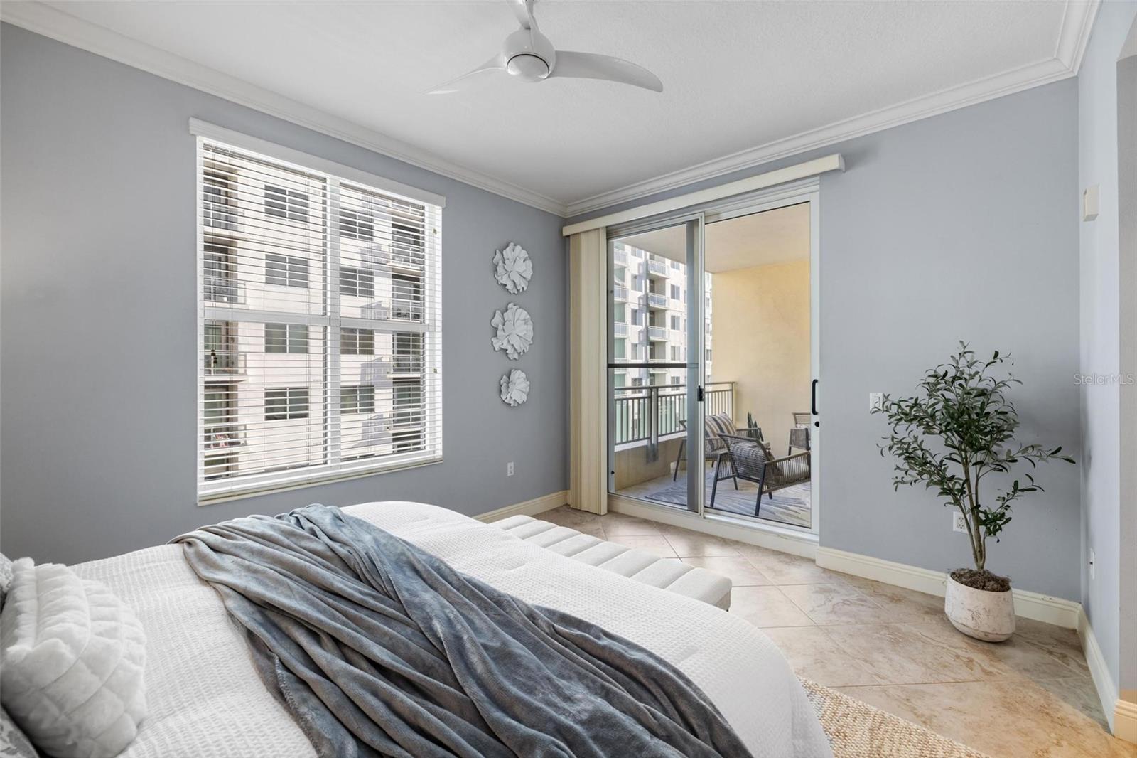 ONE HUNDRED CENTRAL - Residential