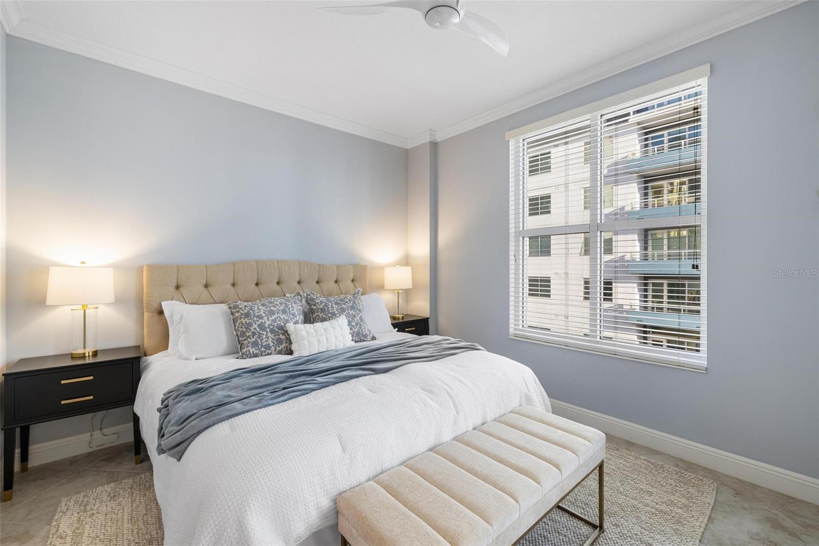 ONE HUNDRED CENTRAL - Residential
