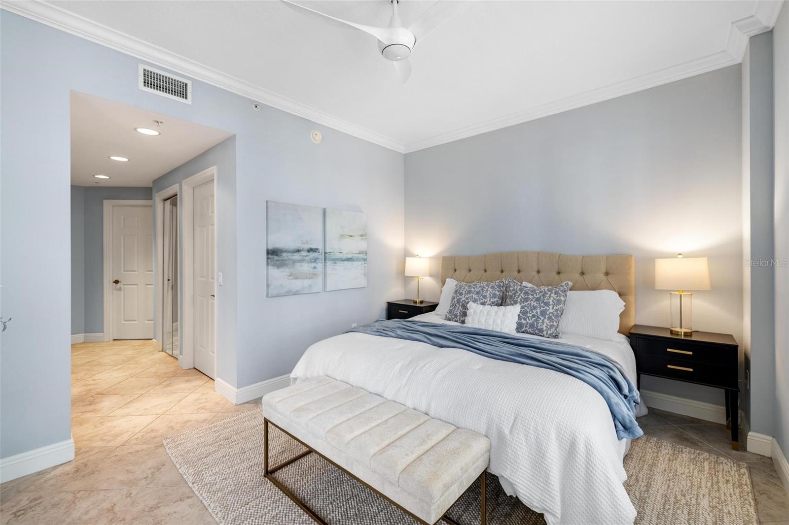 ONE HUNDRED CENTRAL - Residential