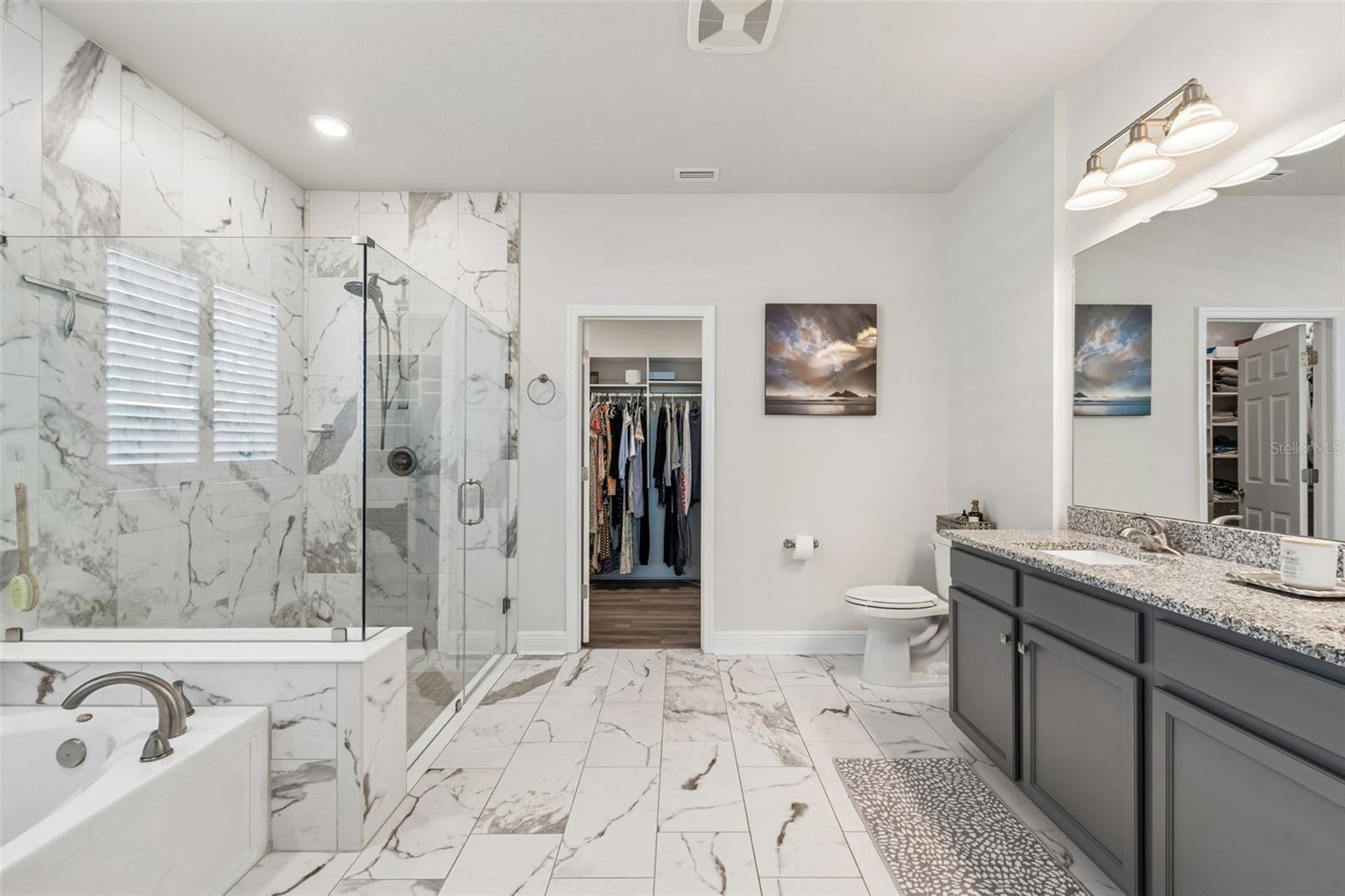 LAKESHORE OAKS SUB - Residential