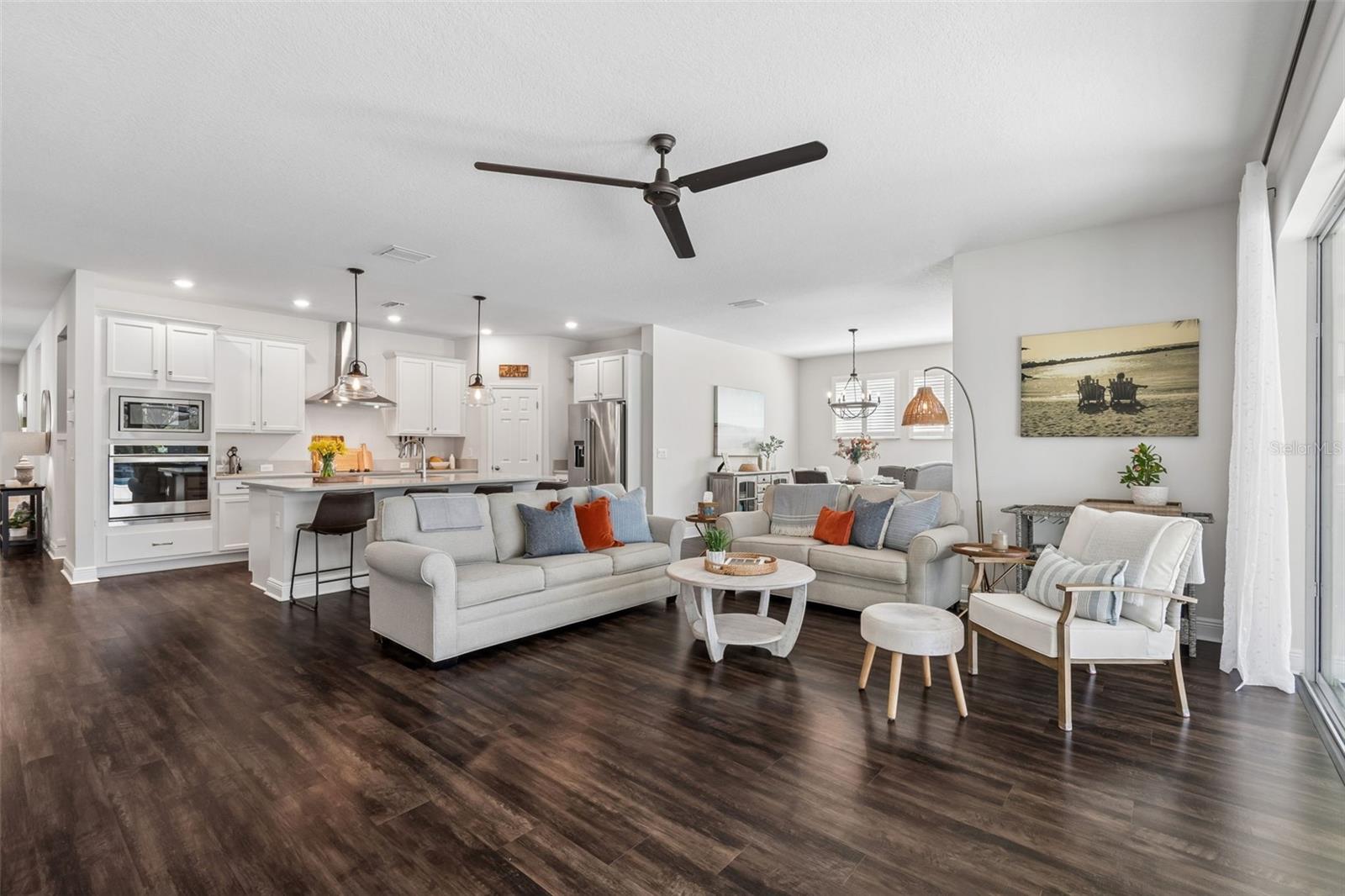 LAKESHORE OAKS SUB - Residential