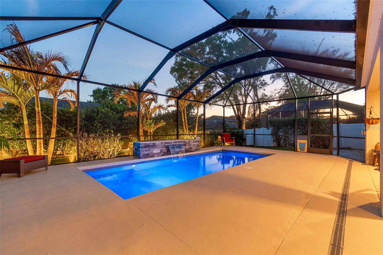 LAKESHORE OAKS SUB - Residential