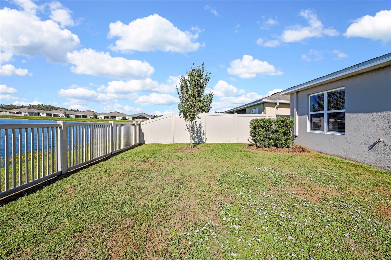 18184 TURNING LEAF CIRCLE