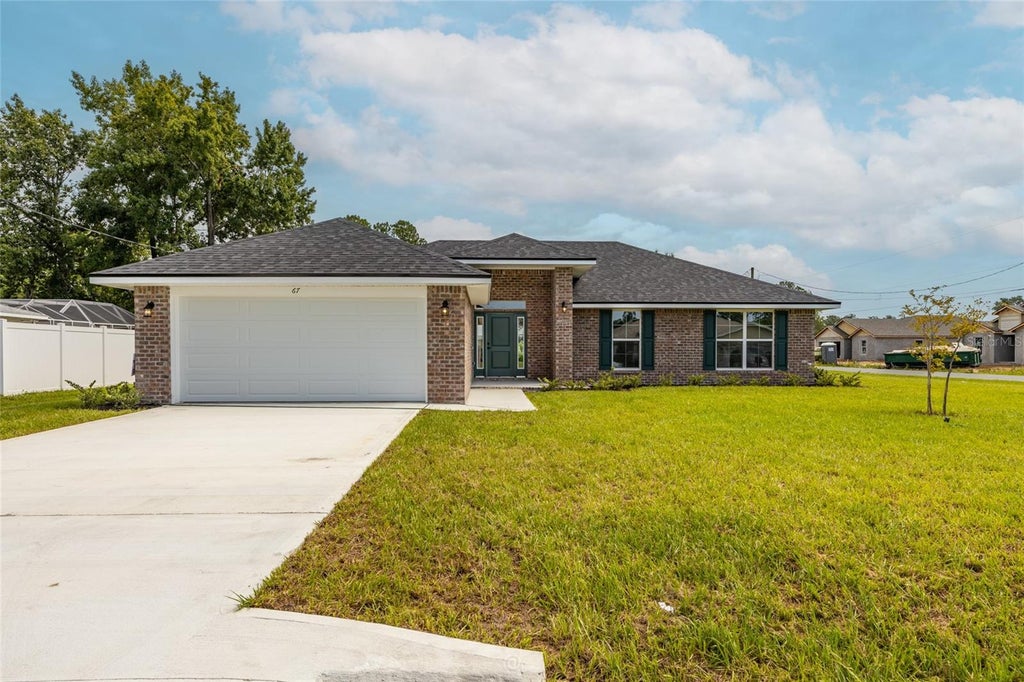 Photo of 11 Sexton Pl, Palm Coast, FL 32164 (MLS # FC322350)