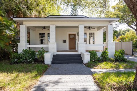 Photo of 2507 N Ridgewood Avenue, Tampa, FL 33602 (MLS # TB8501543)