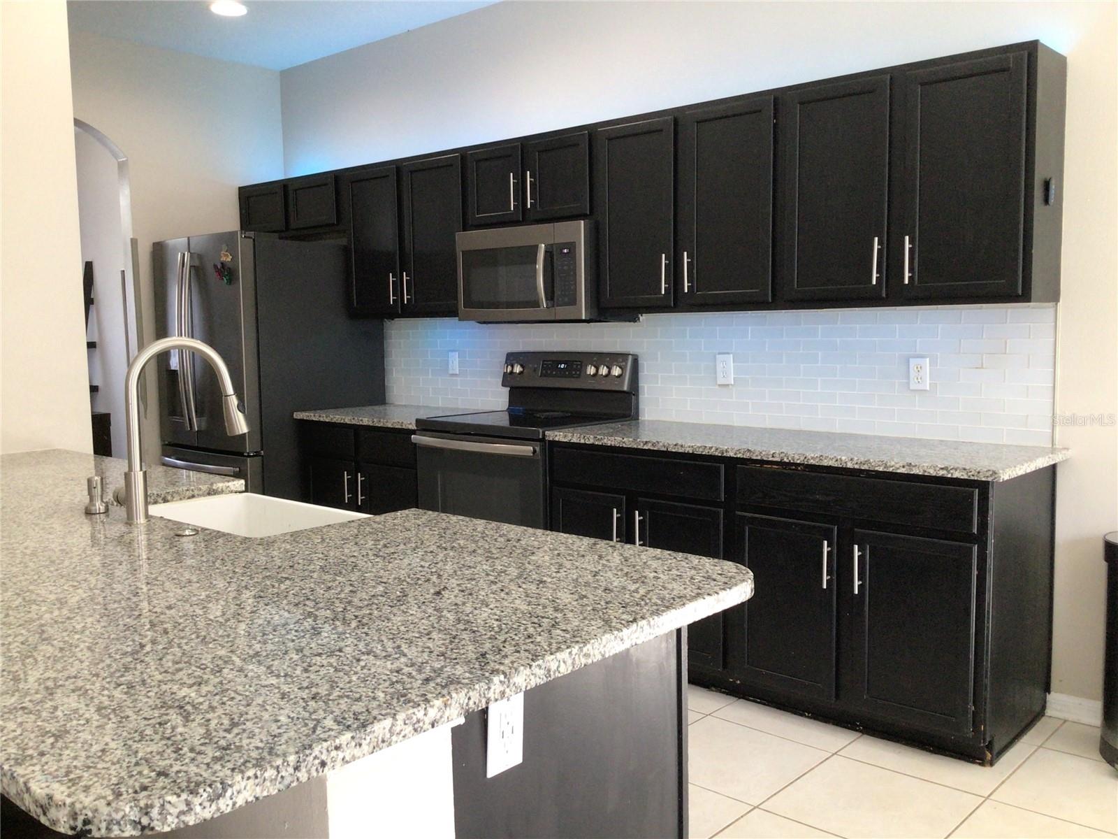 RYBOLT RESERVE PH 01 49 95 - Residential Lease