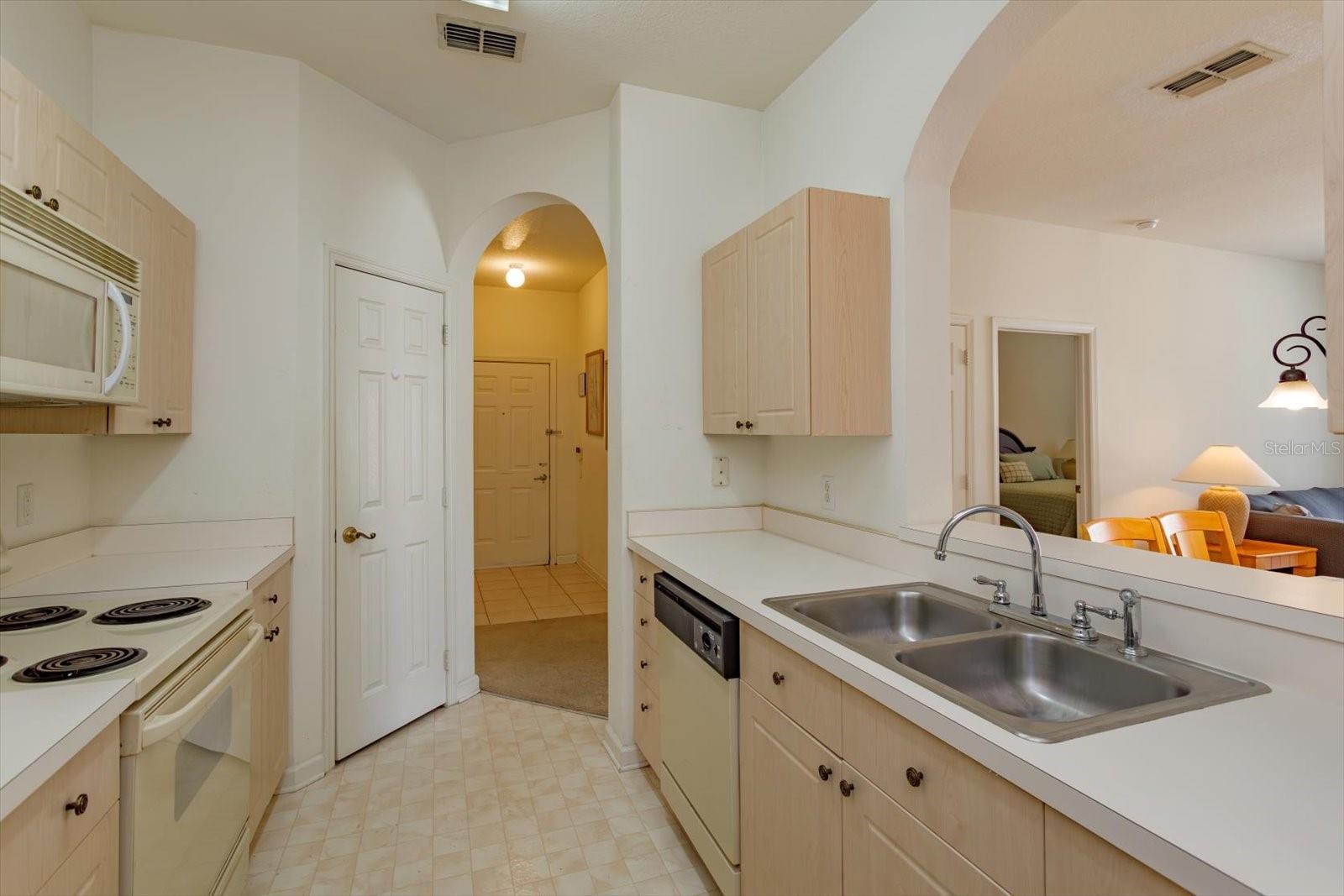 2303 BUTTERFLY PALM WAY 201